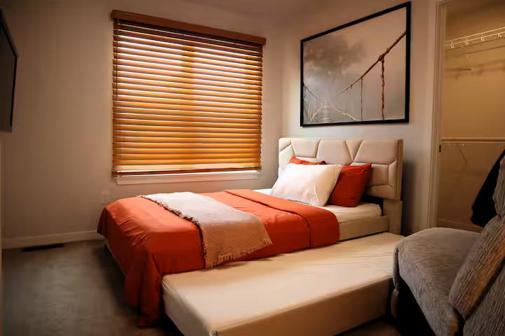 Triple Bed w/ Hot Tub, Smart TV & Sofa — cover image